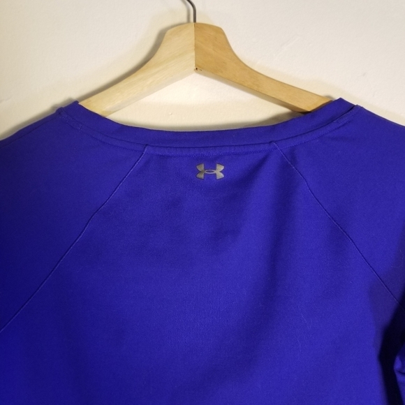UNDER ARMOUR ColdGear Raglan Scuba Sweatshirt Blue Abstract Women Sz XS Athletic - Picture 7 of 11